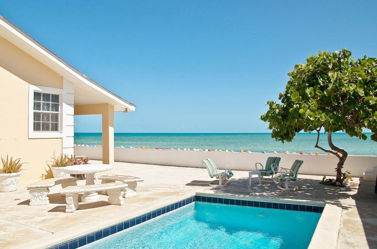 Oceanfront 35 Steps Into The Sea! Private Pool! Just Bring Snorkel Gear! Nassau